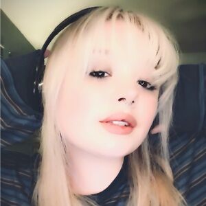 Meet your Posher, S a r a h